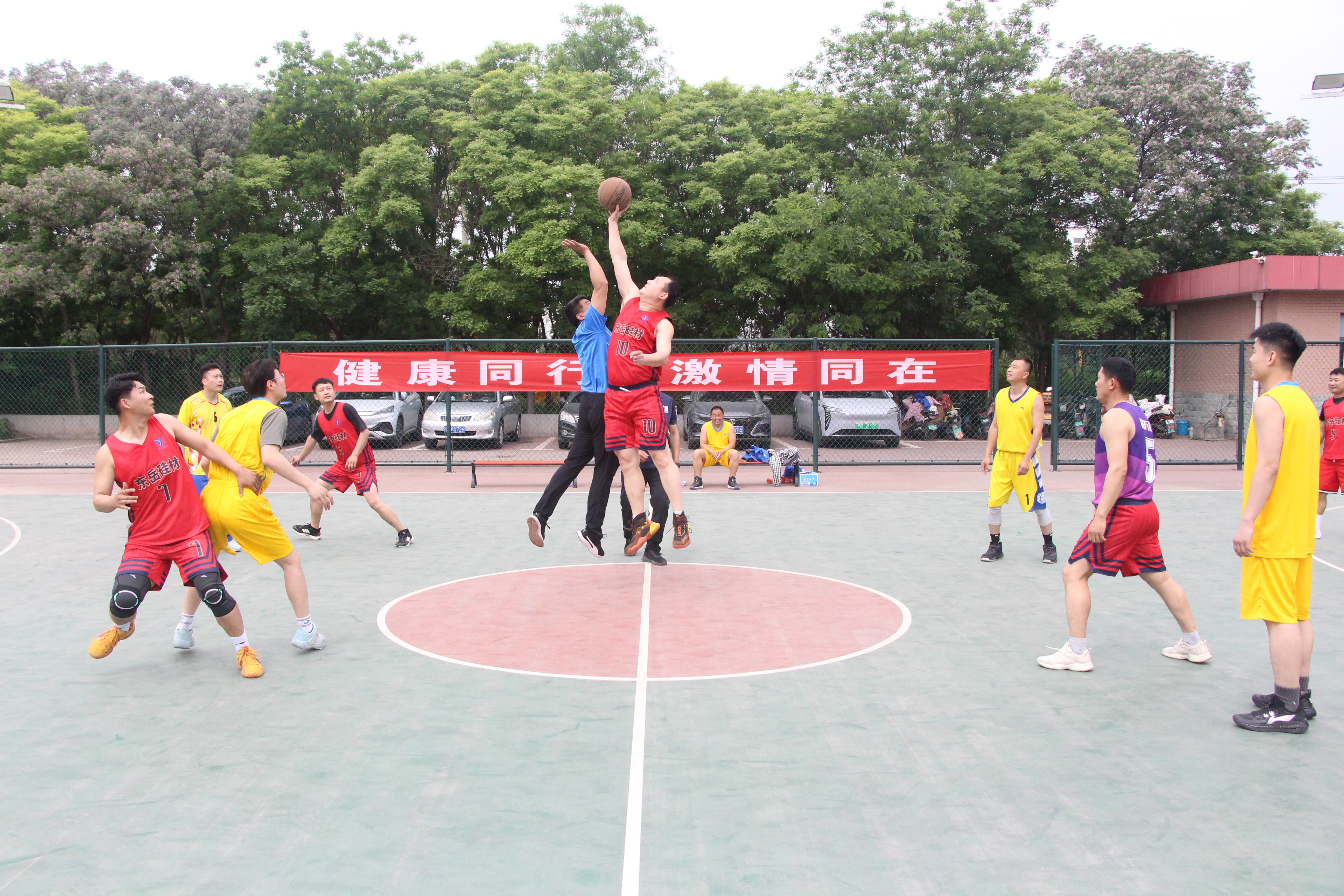 躍動(dòng)你我，活力東岳！東岳2025春季職工運(yùn)動(dòng)會(huì)拼搏精神閃耀